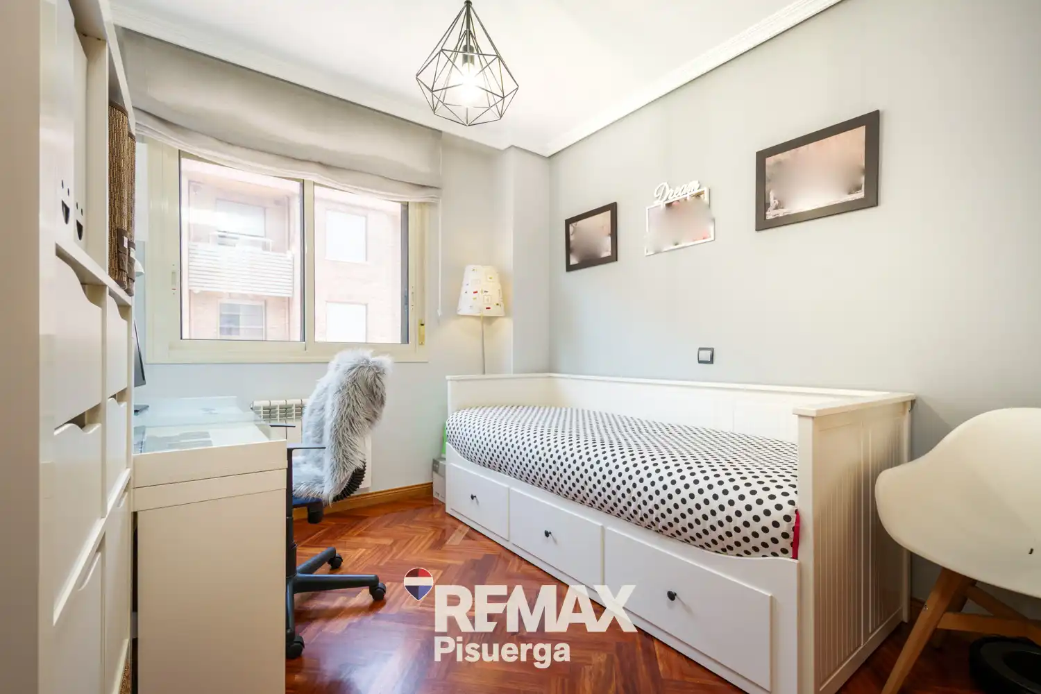 Habitación de Piso en venta en Valladolid con Aire acondicionado, Calefacción y Jardín privado