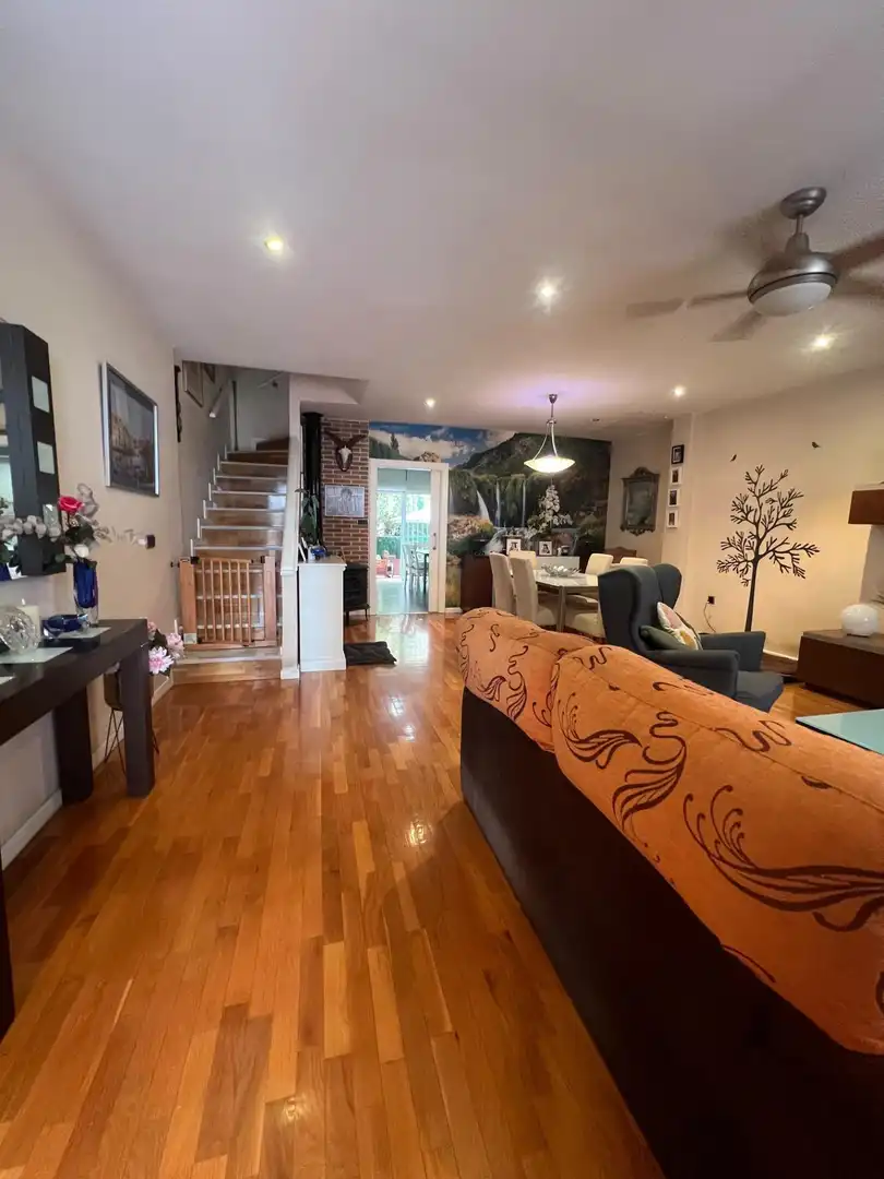 Casa adosada en venta en Pedanías Este