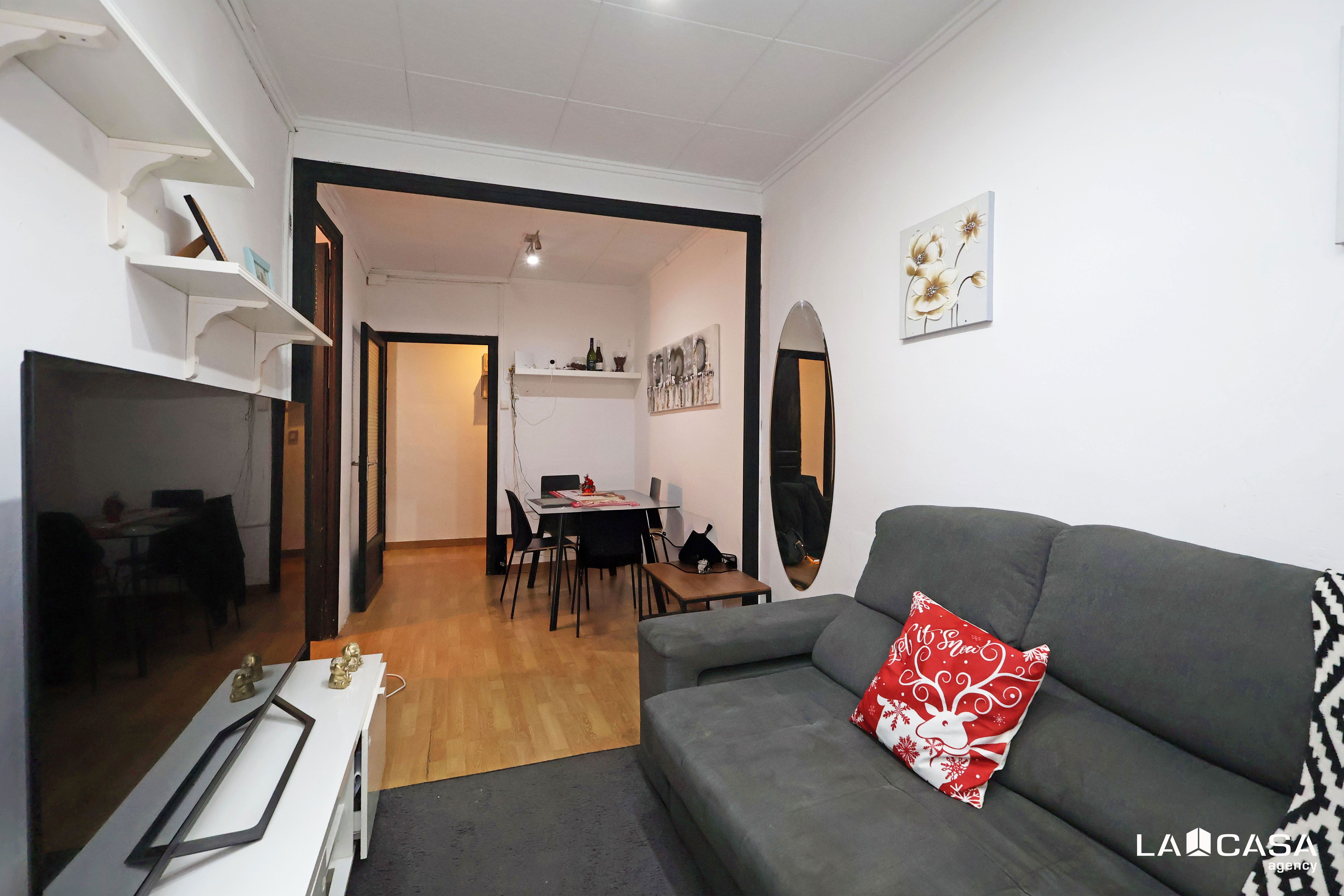 Living room of Flat for sale in L'Hospitalet de Llobregat