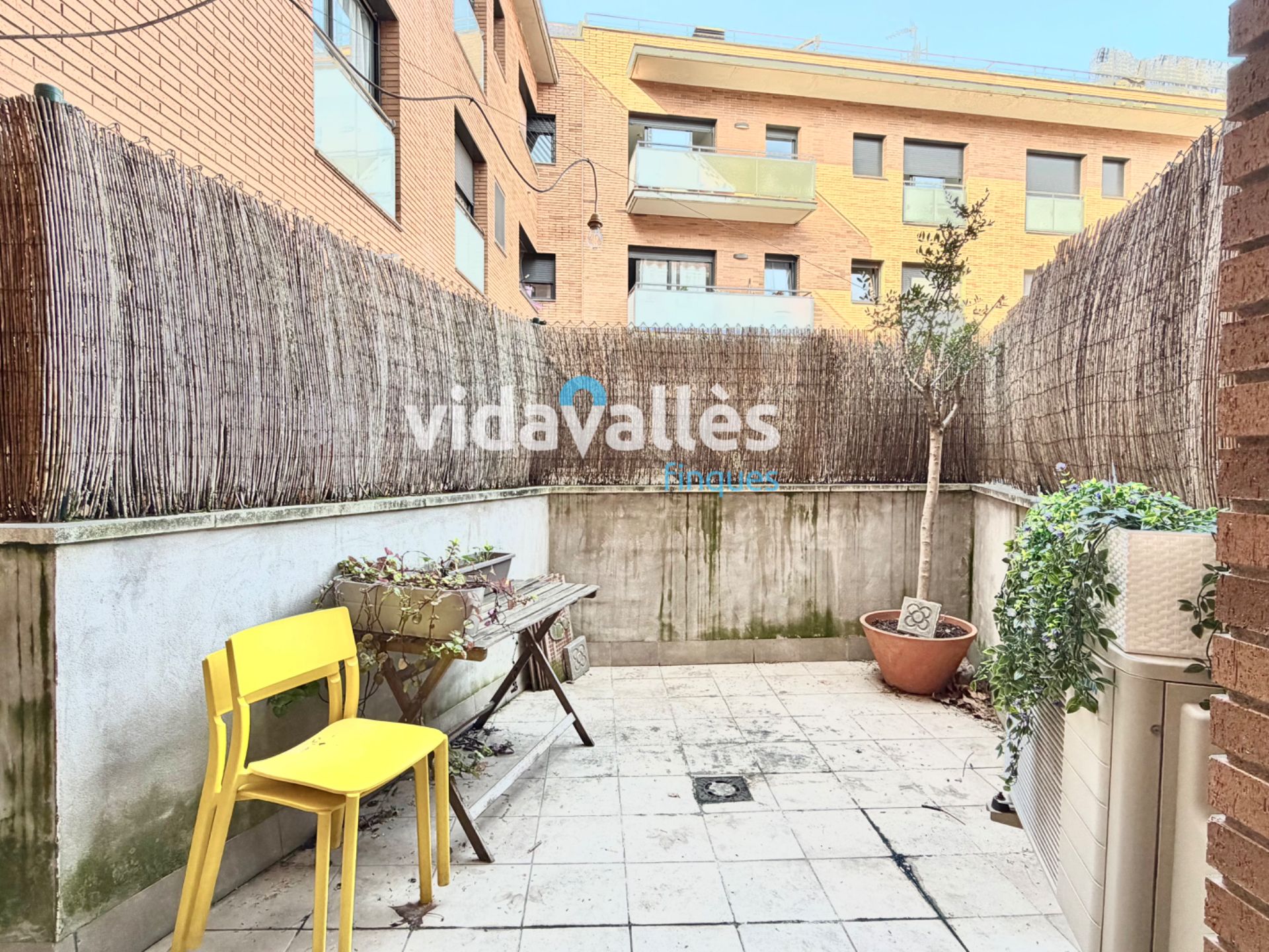 Jardín de Piso en venta en Cardedeu con Calefacción, Terraza y Horno