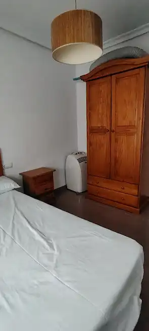 Habitación de Piso de alquiler en Linares con Aire acondicionado, Calefacción y Amueblado