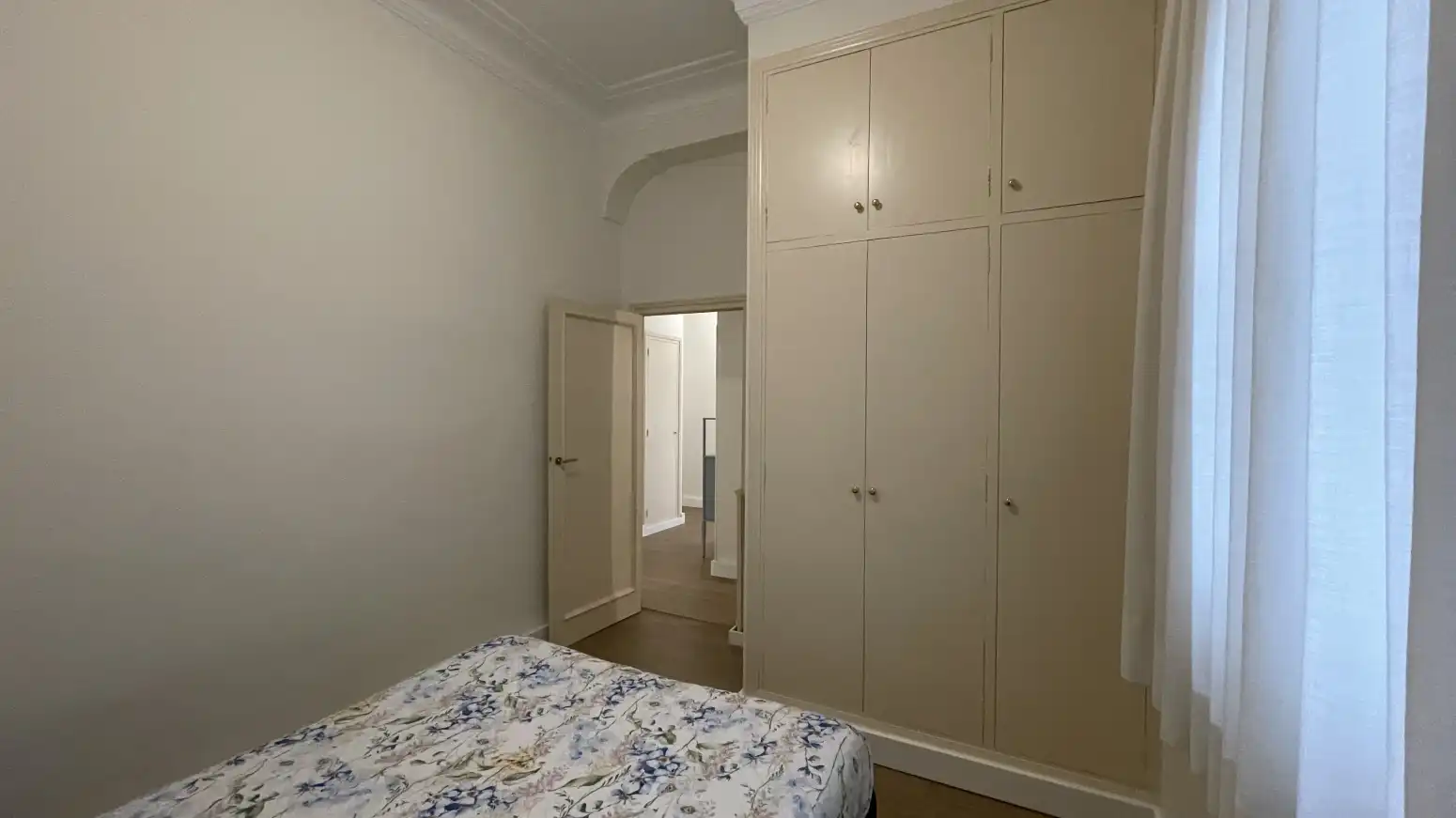 Dormitori de Pis de lloguer en Valencia amb Aire condicionat, Calefacció i Parquet
