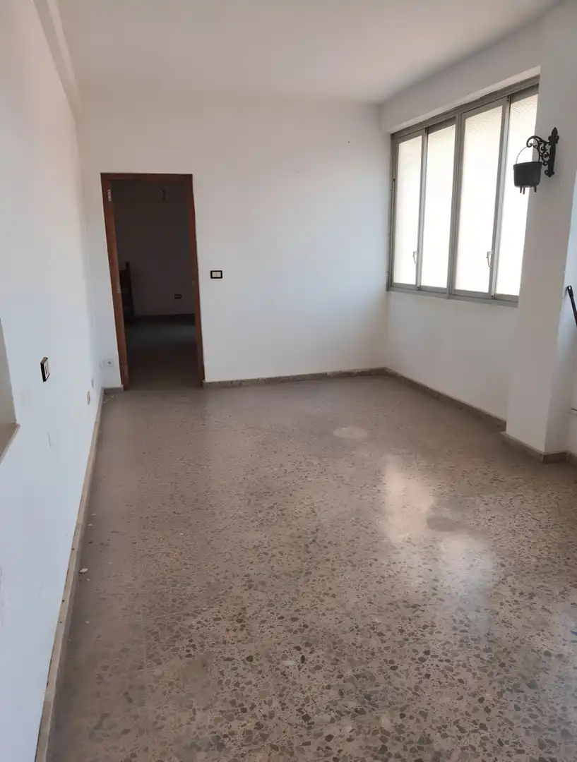 Flat for sale in Carcaixent  with Furnished