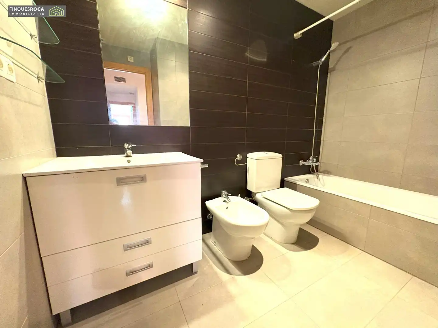 Baño de Piso en venta en La Ràpita con Aire acondicionado, Parquet y Terraza