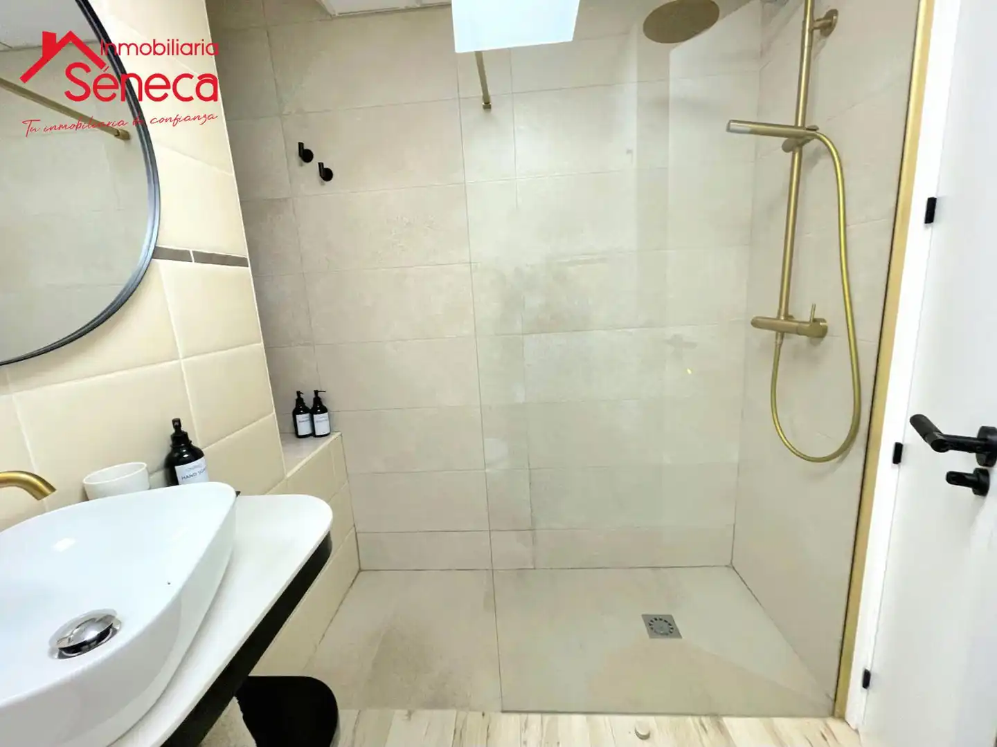 Baño de Piso en venta en Córdoba con Calefacción y Amueblado