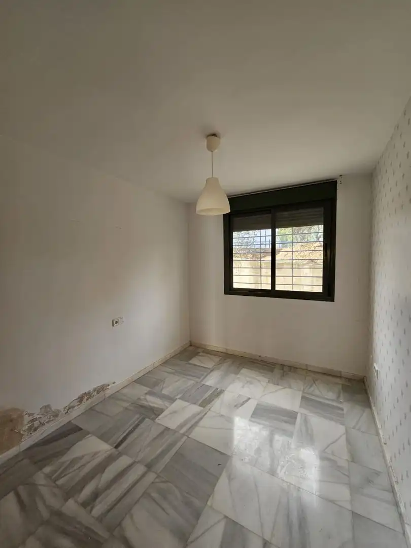 Habitación de Piso en venta en Nerja con Calefacción, Terraza y Trastero