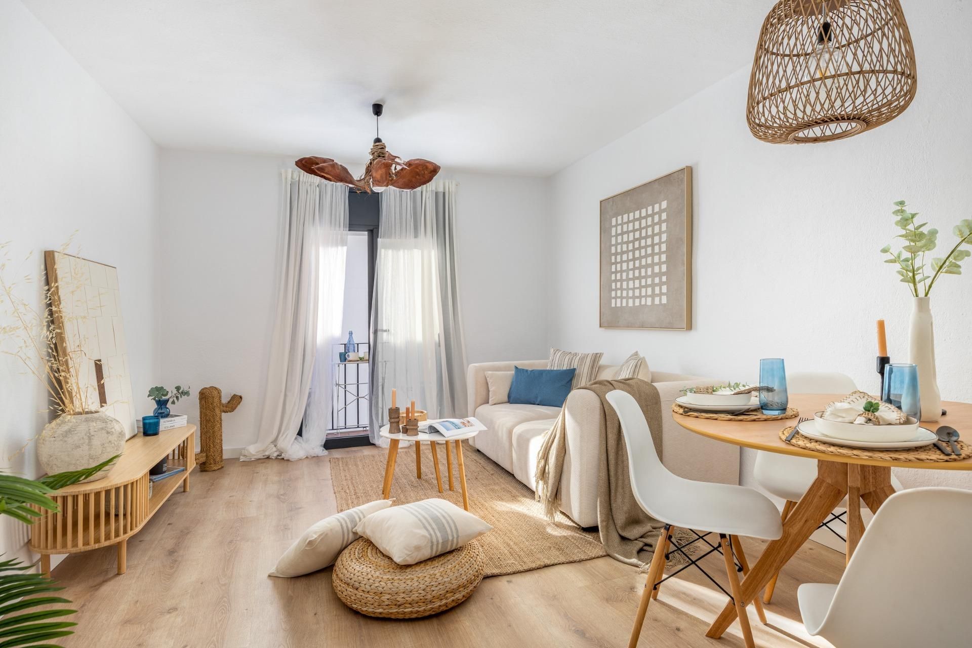 Sala d'estar de Pis en venda en L'Escala