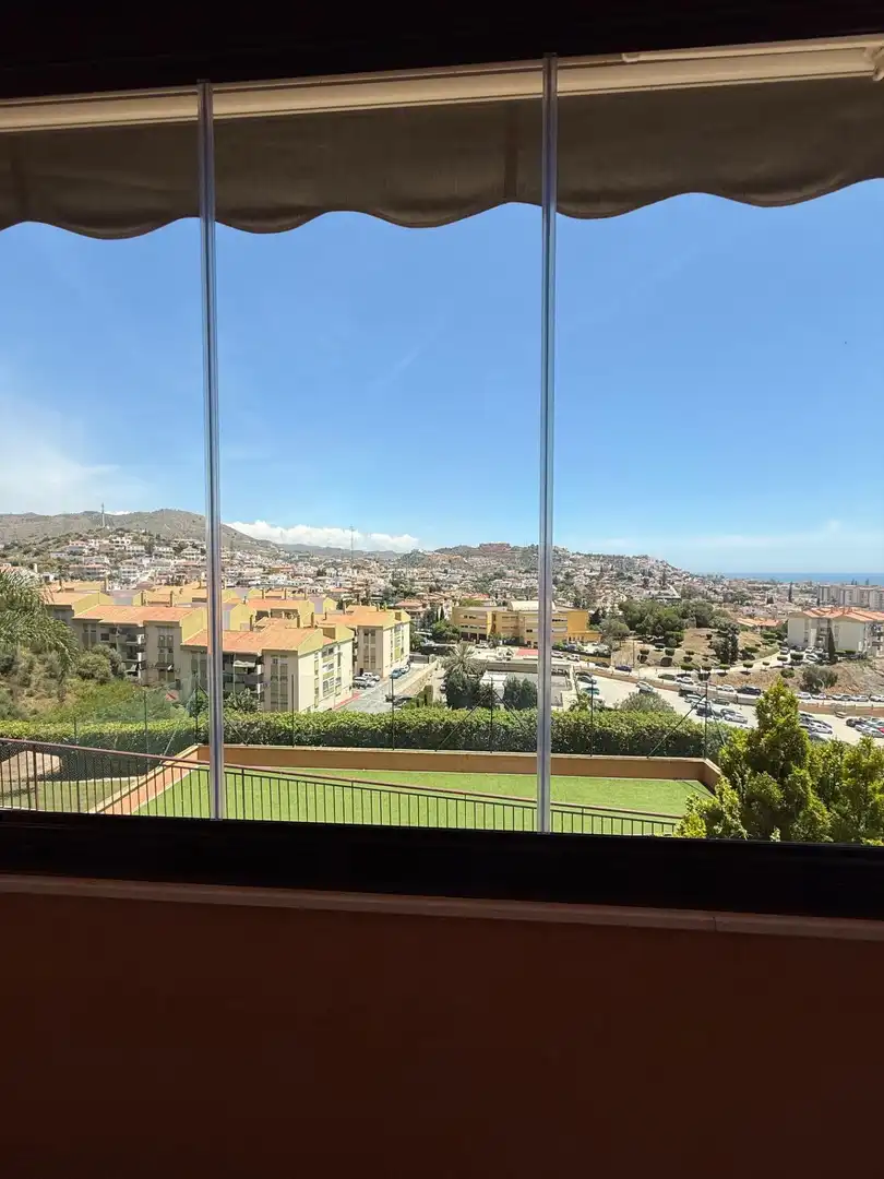 Vista exterior de Pis en venda en Rincón de la Victoria amb Aire condicionat, Calefacció i Jardí privat