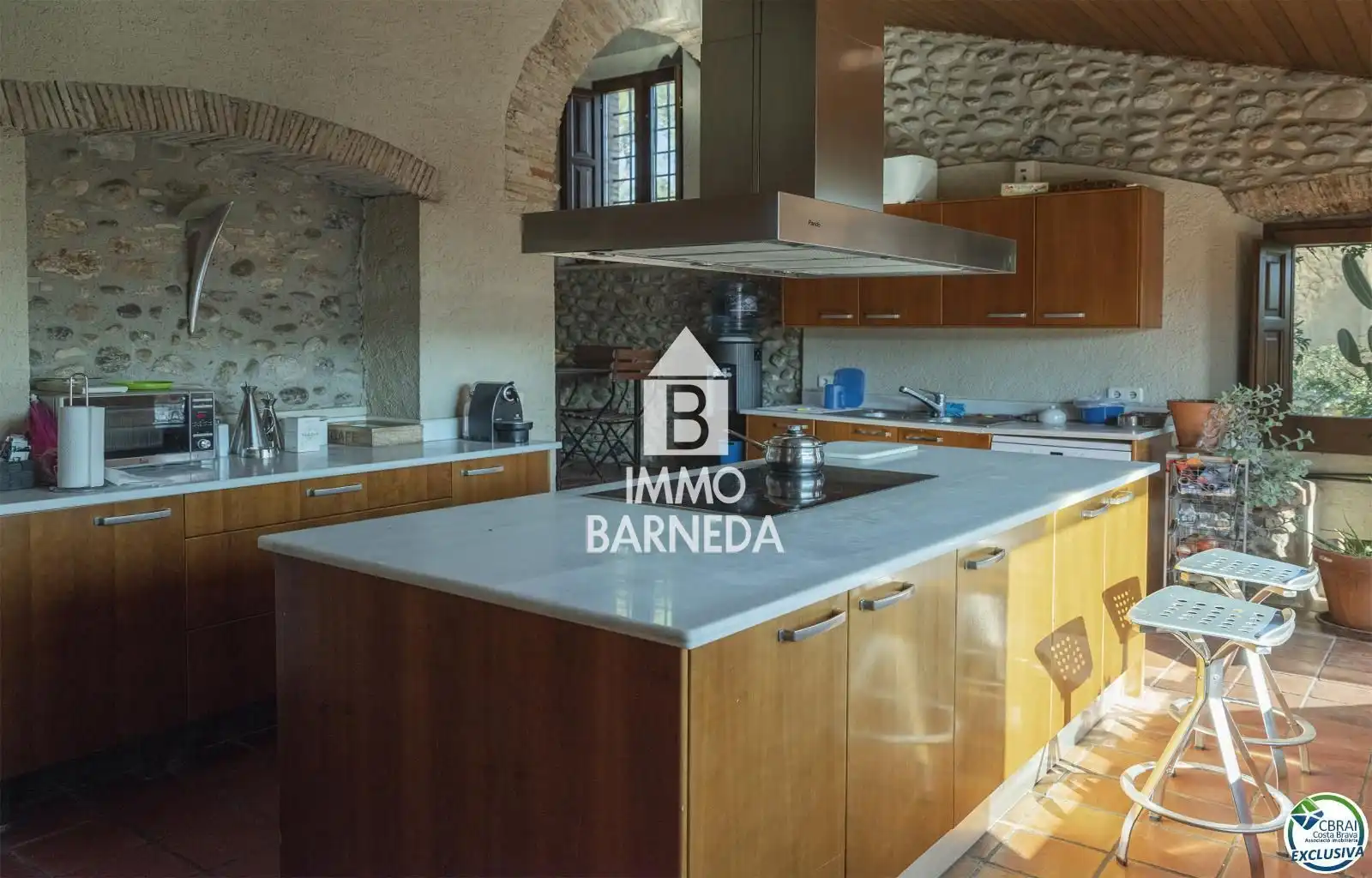 Küche von Haus oder Chalet zum Verkauf in Sant Miquel de Fluvià mit Klimaanlage, Heizung und Privatgarten