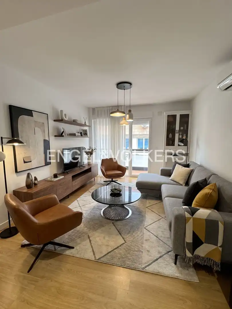 Wohnzimmer von Wohnung zum Verkauf in Madrid mit Klimaanlage, Heizung und Terrasse