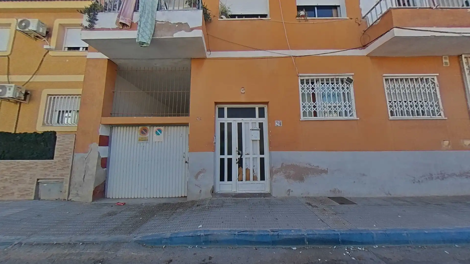 Vista exterior de Pis en venda en San Pedro del Pinatar amb Balcó