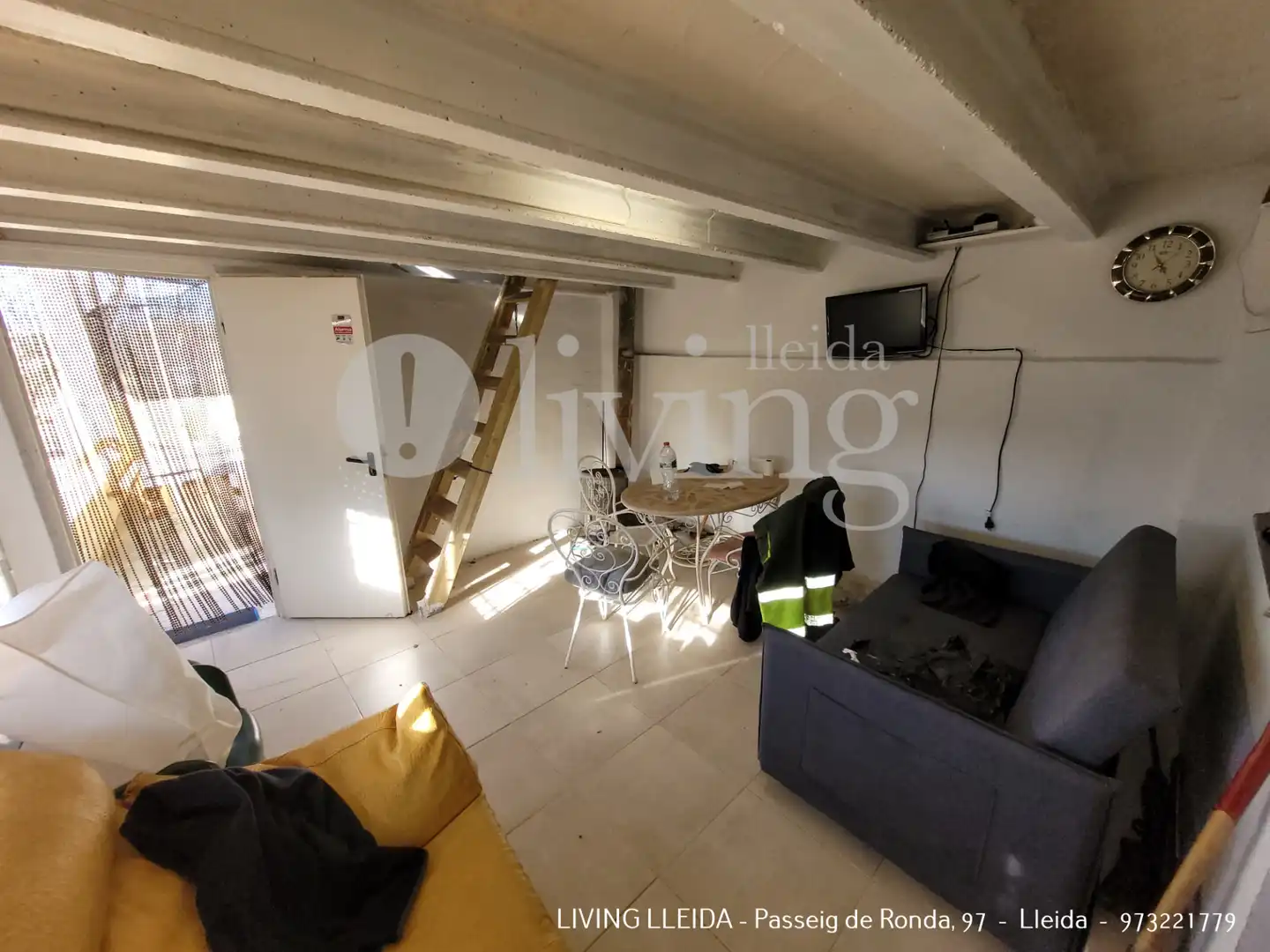 Wohnzimmer von Country house zum Verkauf in Vilanova de la Barca mit Privatgarten, Abstellraum und Schwimmbad