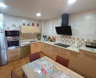 Cuina de Casa o xalet en venda en  Córdoba Capital amb Aire condicionat, Parquet i Terrassa