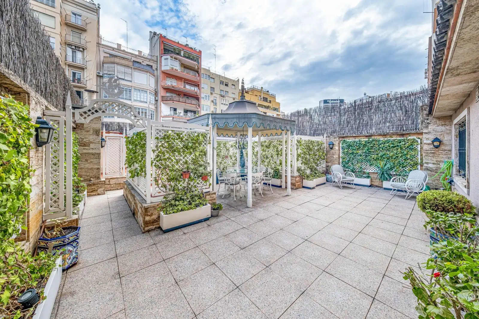 Flat with lift for sale in Tuset, imagen 2