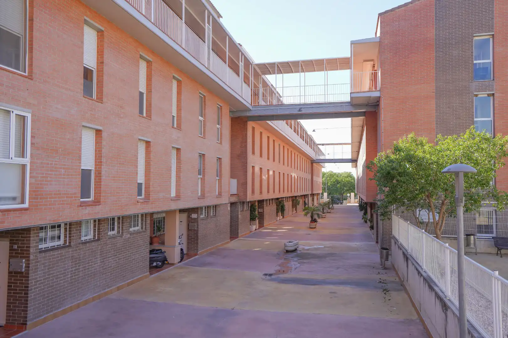 Außenansicht von Maisonette zum Verkauf in Reus mit Klimaanlage, Heizung und Privatgarten