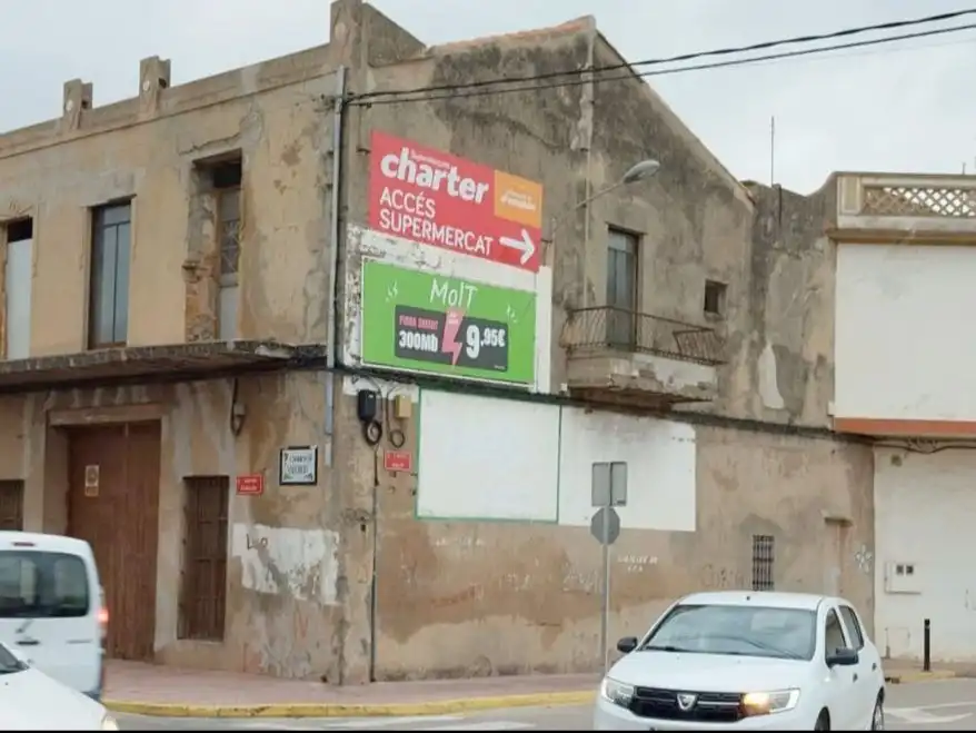 Reihenhaus zum Verkauf in Carrèr València 91, imagen 2