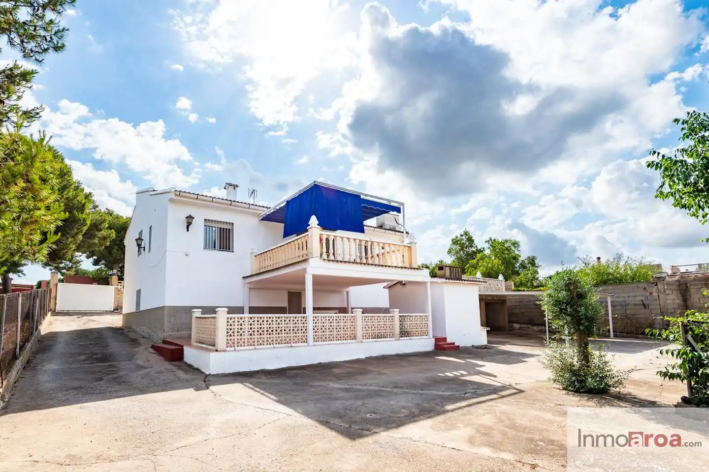 Vista exterior de Casa o chalet en venta en Bétera con Terraza