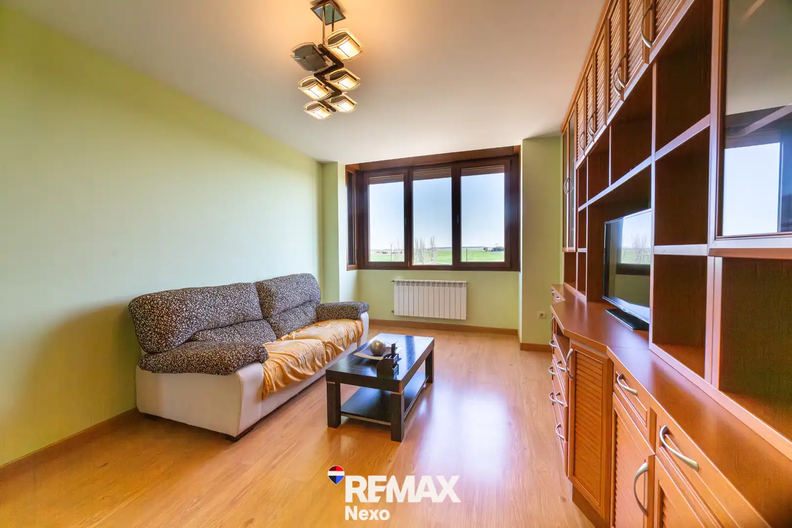 Sala de estar de Dúplex en venta en Villalpando con Calefacción, Parquet y Trastero