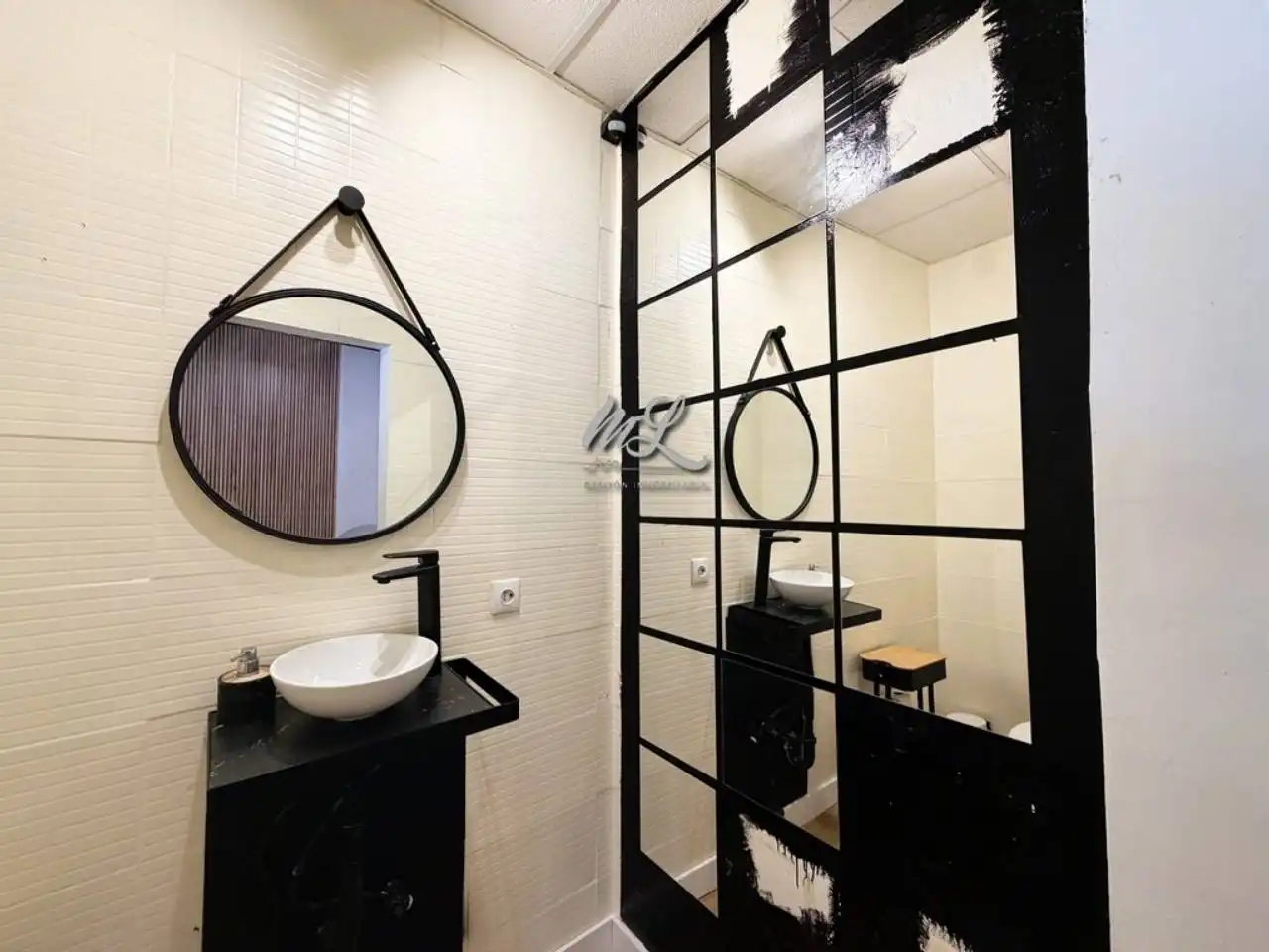 Baño de Local en venta en Toledo