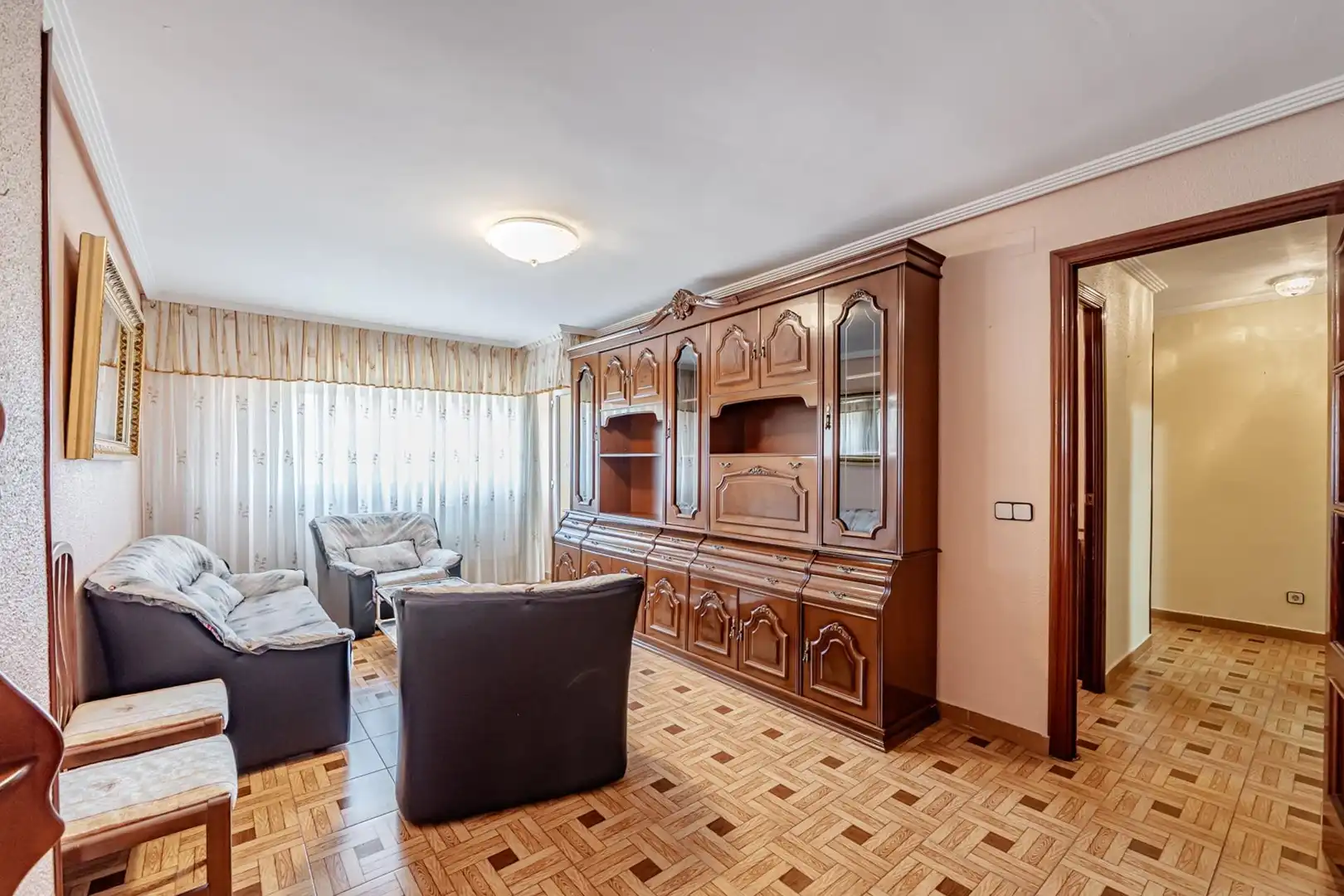 Living room of Flat for sale in  Madrid Capital  with Heating, Terrace and Balcony