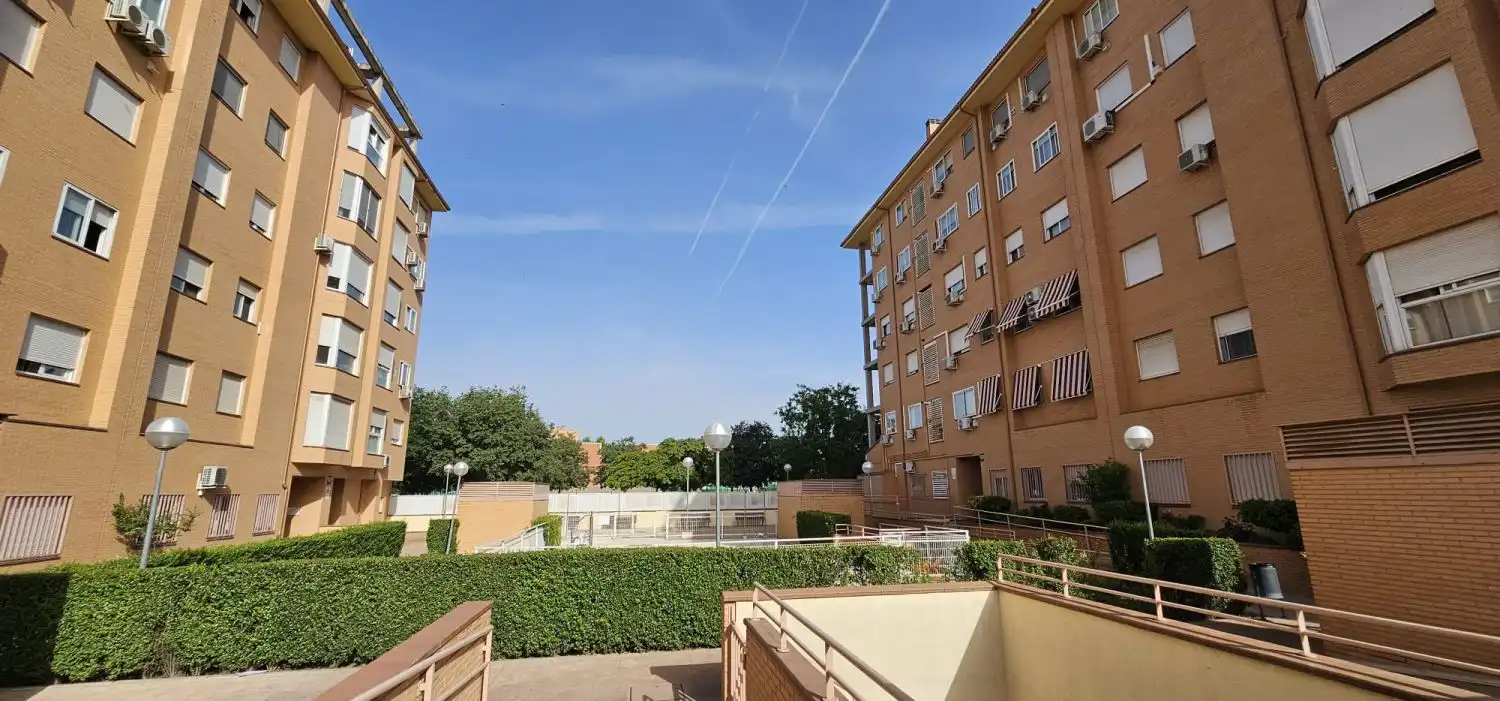 Vista exterior de Pis en venda en Valdemoro amb Aire condicionat, Terrassa i Traster