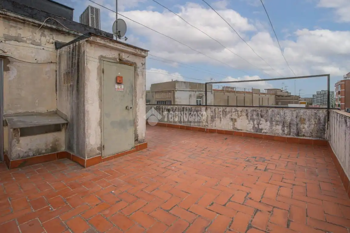 Terraza de Piso en venta en L'Hospitalet de Llobregat con Aire acondicionado y Calefacción