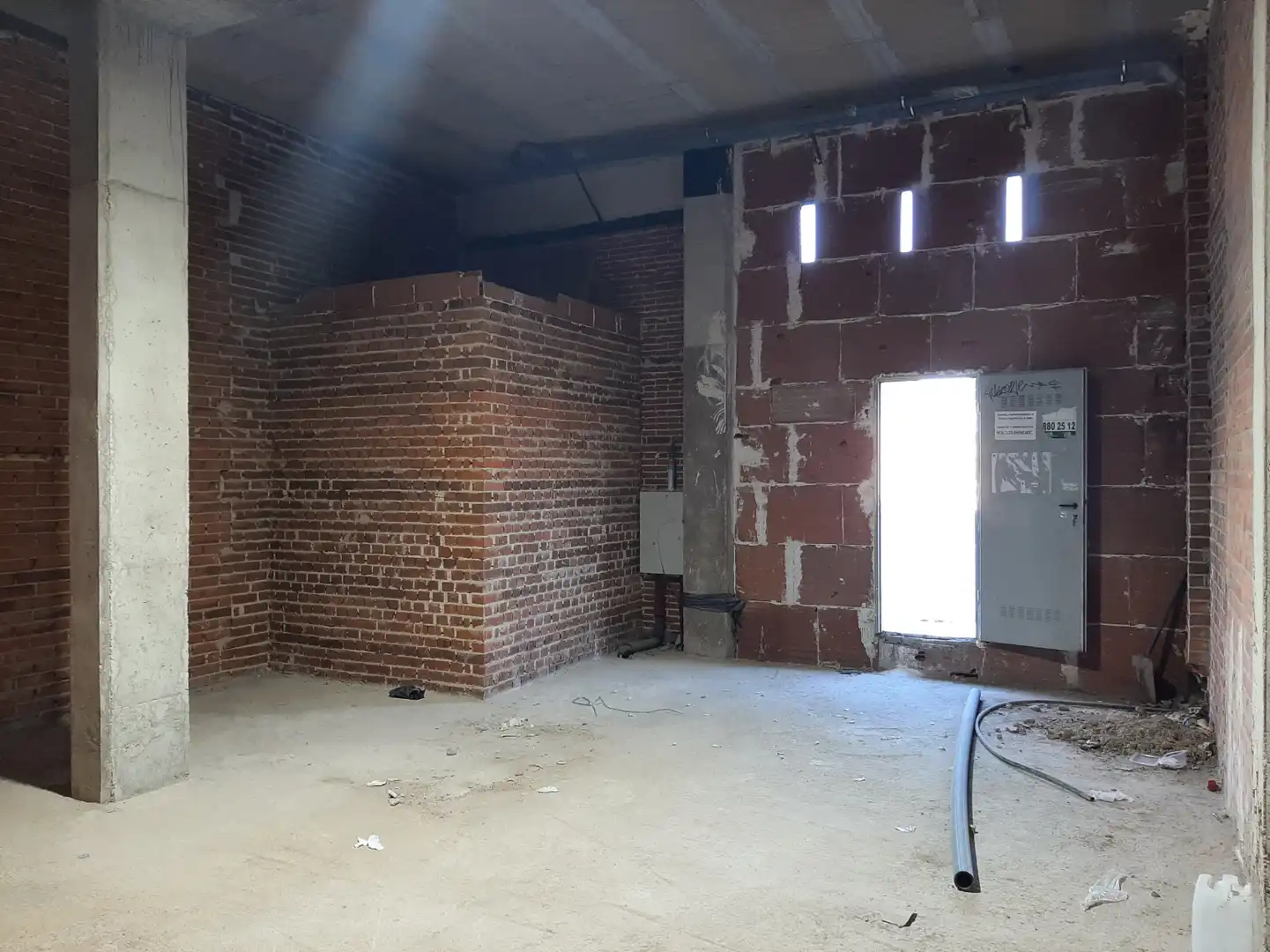 Local comercial de lloguer a Estación - Parque O'Donnell, imagen 6