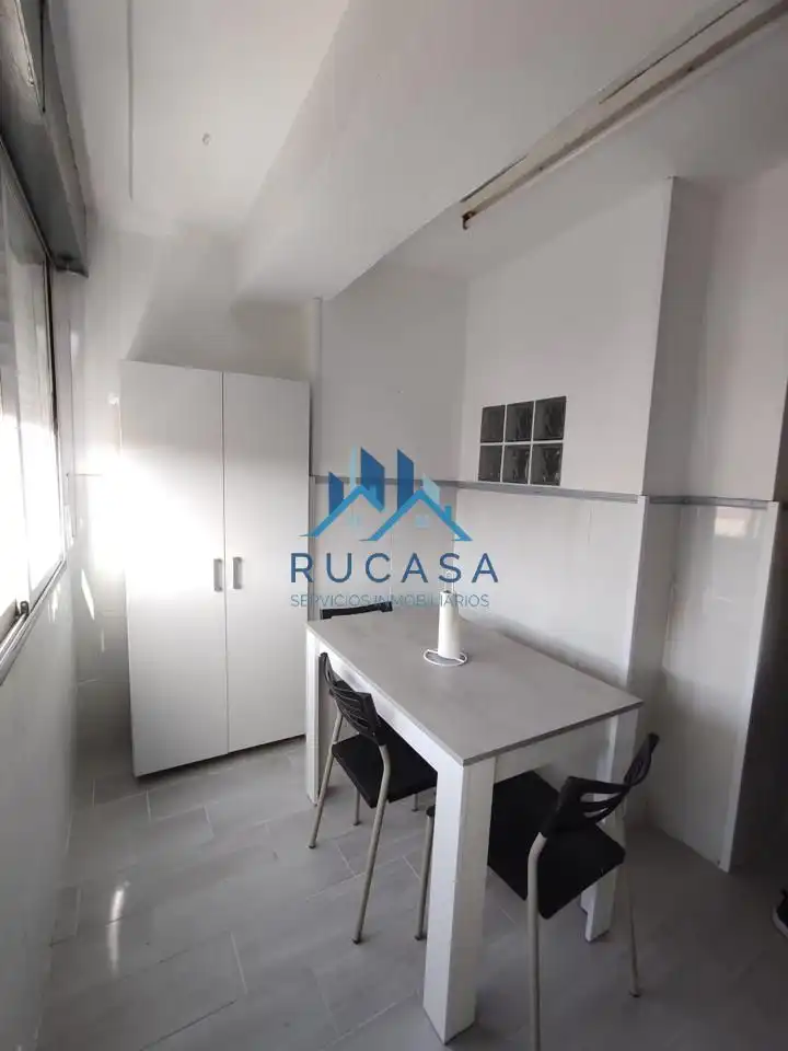 Kitchen of Flat for rent in Torrelavega 