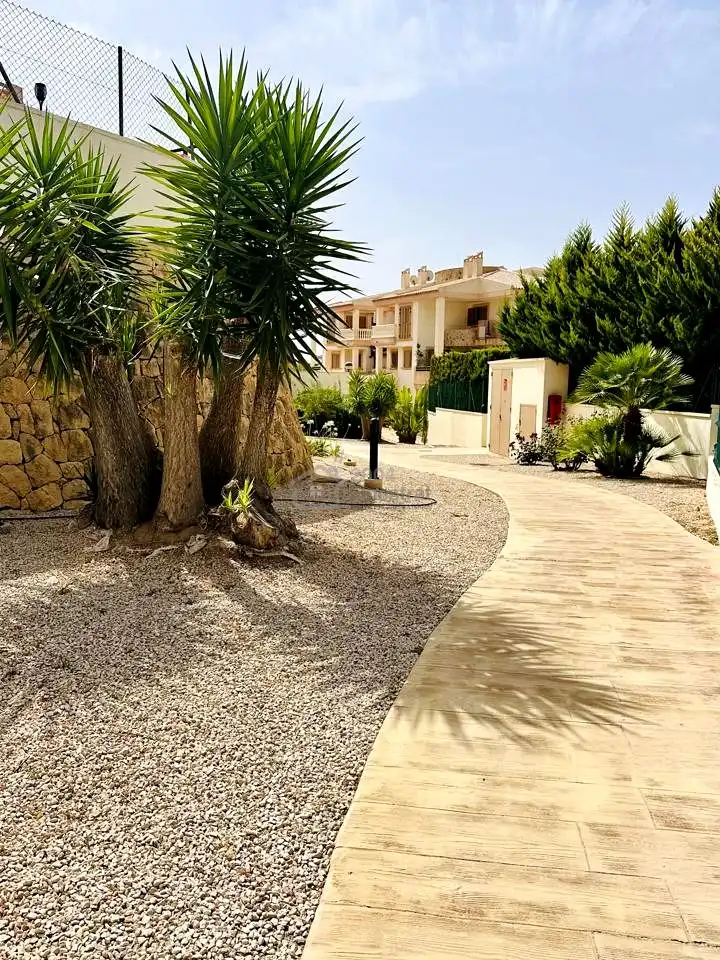 Vista exterior de Planta baixa de lloguer en Golf Bahía