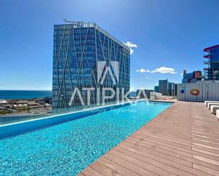 Swimming pool of Flat to rent in  Barcelona Capital  with Air Conditioner and Terrace