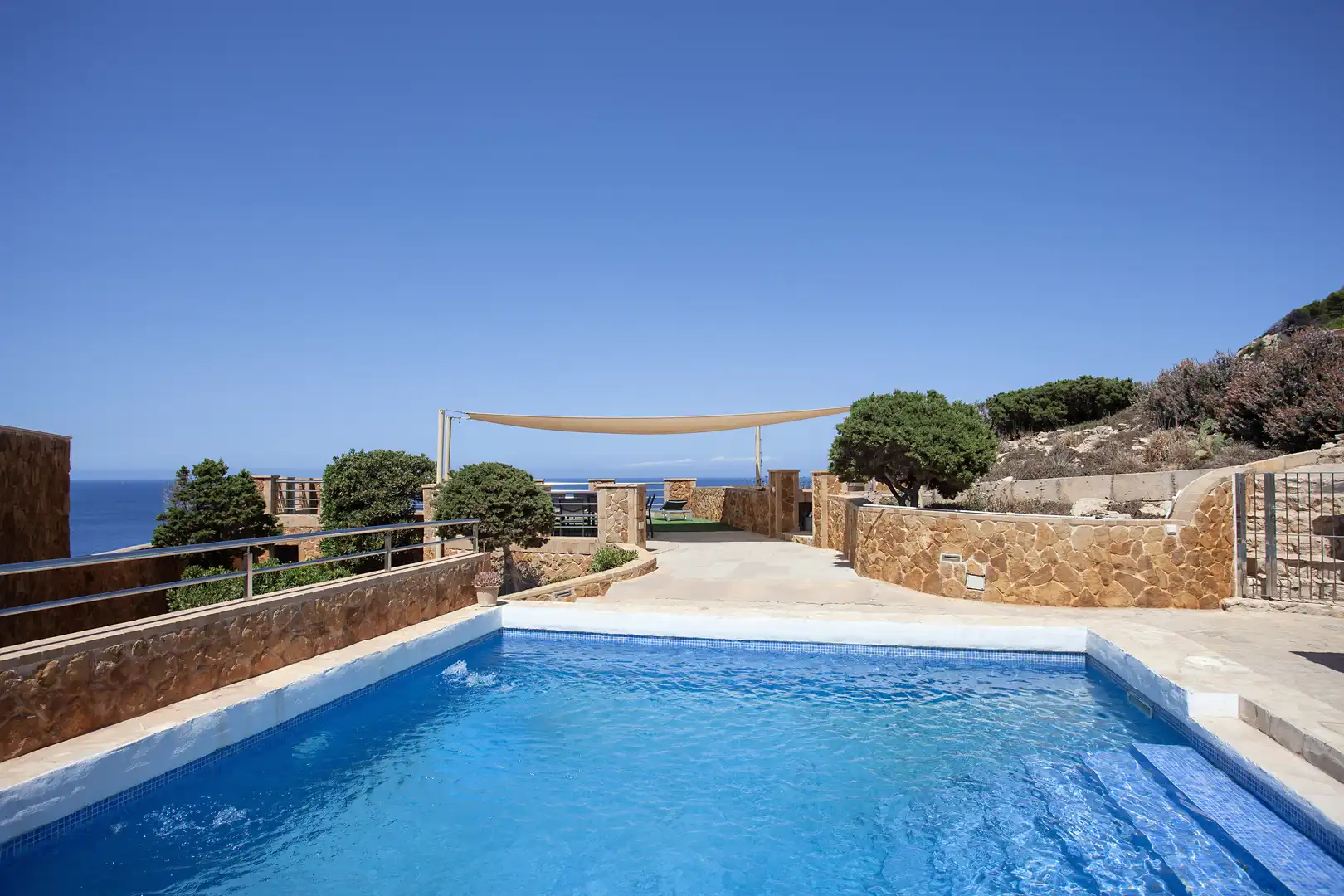 Piscina de Finca rústica en venta en Capdepera con Aire acondicionado, Calefacción y Terraza