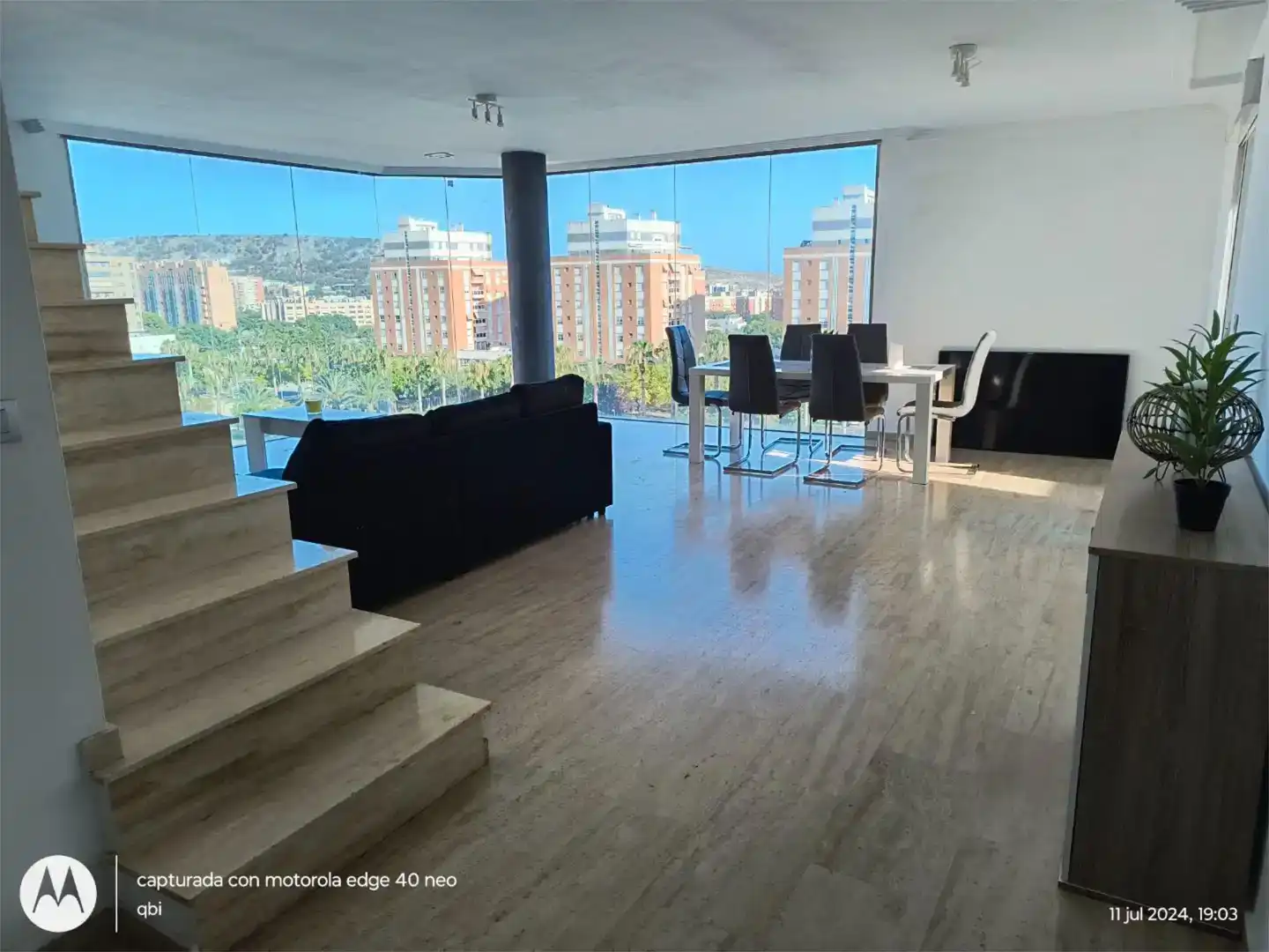 Wohnzimmer von Dachboden zur Miete in Alicante / Alacant mit Klimaanlage, Schwimmbad und Balkon