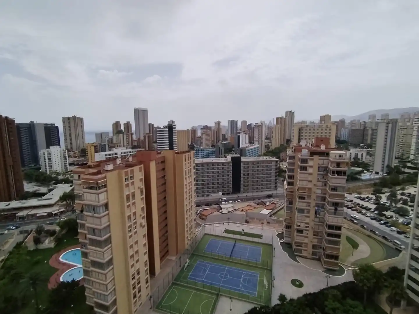 Exterior view of Apartments for sale in Benidorm  with Air Conditioner, Private garden and Storage room