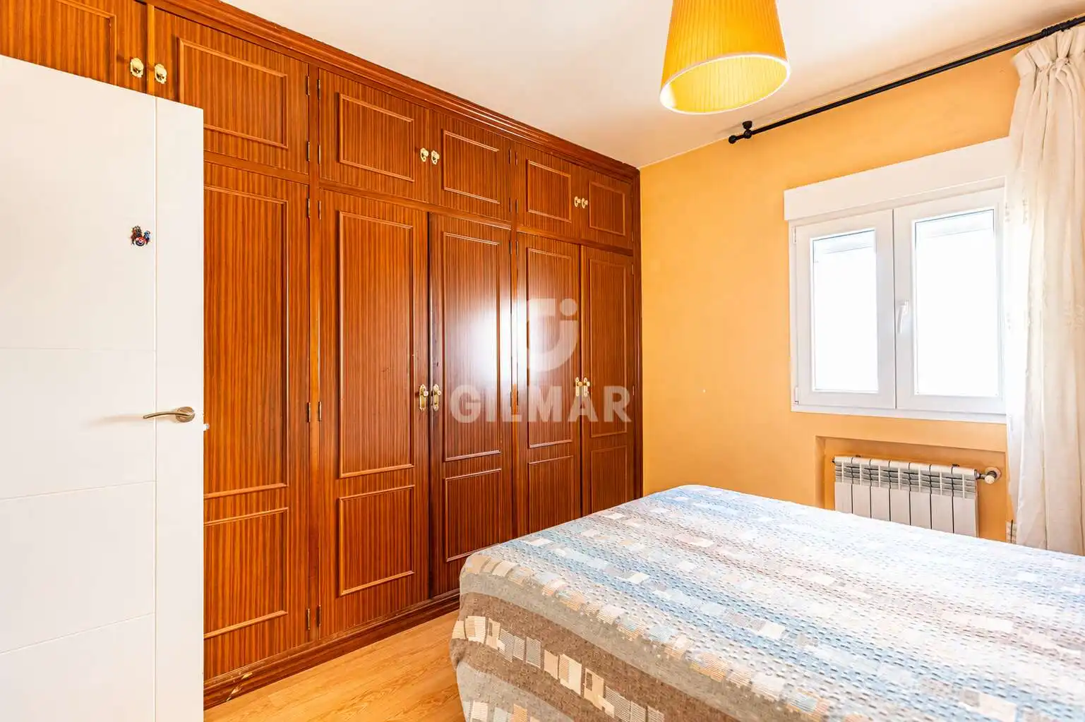 Bedroom of Flat for sale in Madrid  with Heating and Private garden