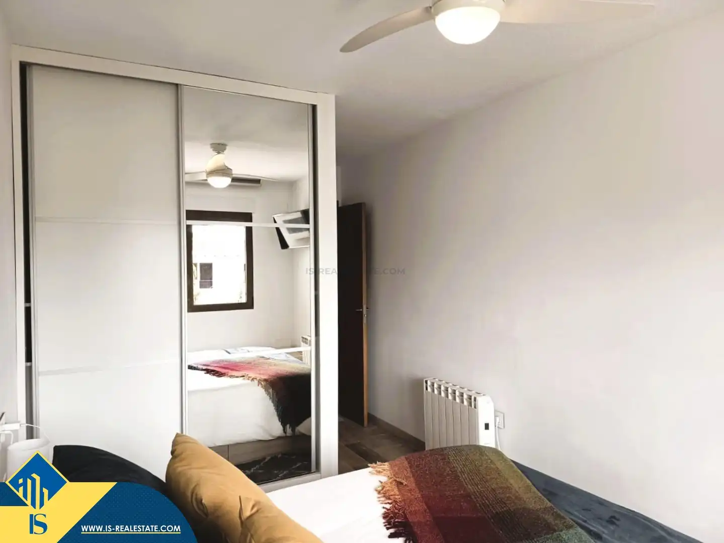 Habitación de Dúplex en venta en Orihuela con Terraza, Amueblado y Piscina comunitaria