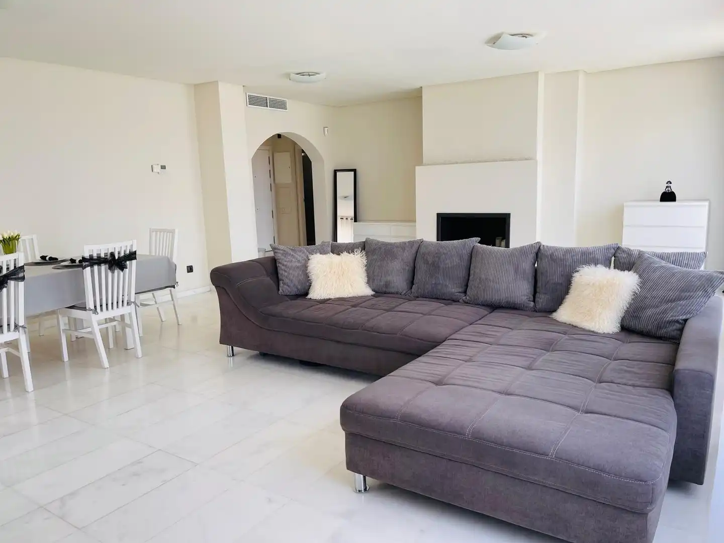 Casa amb terrassa en venda a Golf Bahía, imagen 35