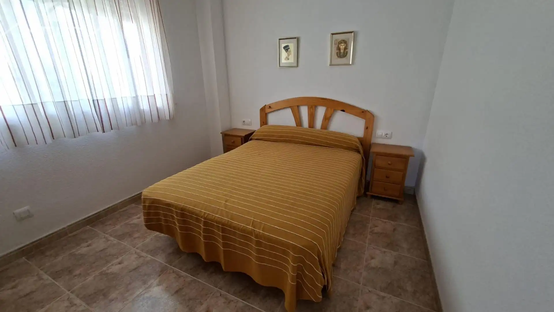 Dormitori de Apartament en venda en Daimús amb Aire condicionat, Moblat i Balcó