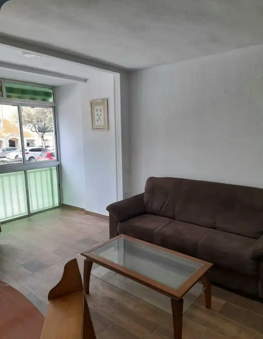 Sala de estar de Piso en venta en Benalmádena con Amueblado