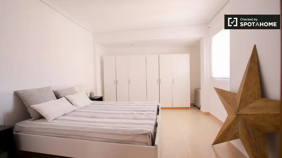 Room in Els Orriols