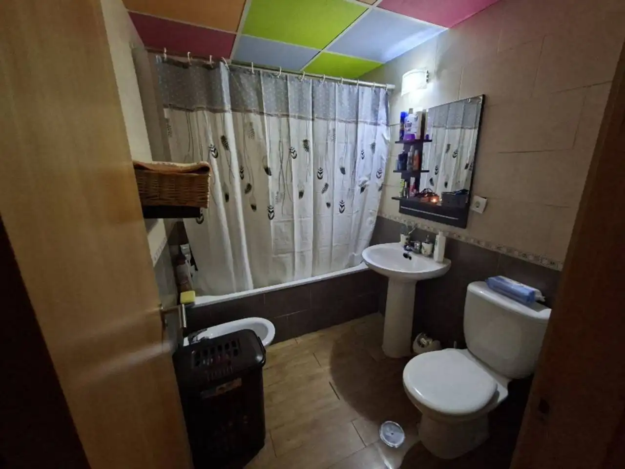 Baño de Piso en venta en La Unión con Terraza