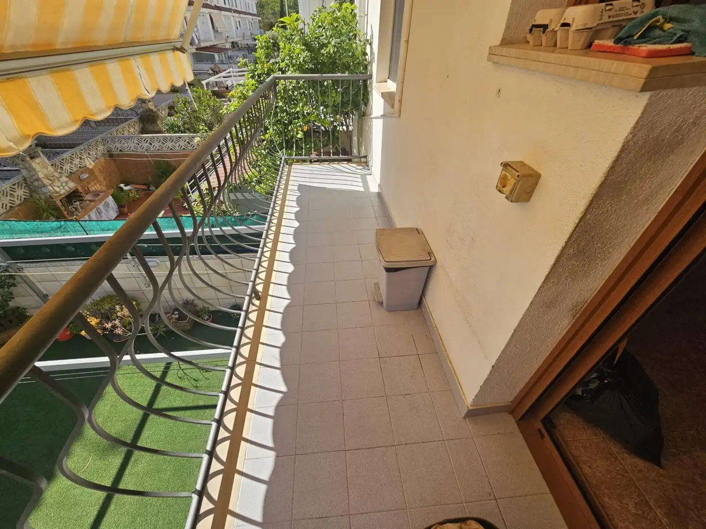 Terrasse von Einfamilien-Reihenhaus zum Verkauf in Malgrat de Mar mit Klimaanlage, Heizung und Privatgarten