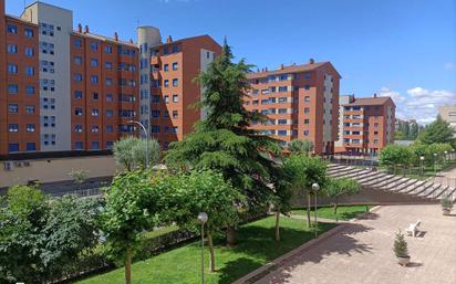 Vista exterior de Apartament en venda en León Capital 