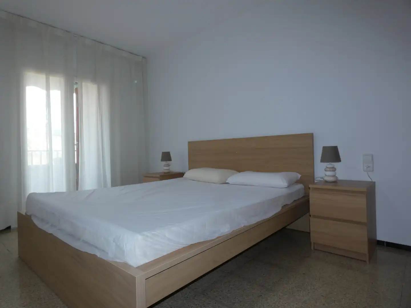 Bedroom of Flat for sale in Girona  with Air Conditioner, Heating and Furnished