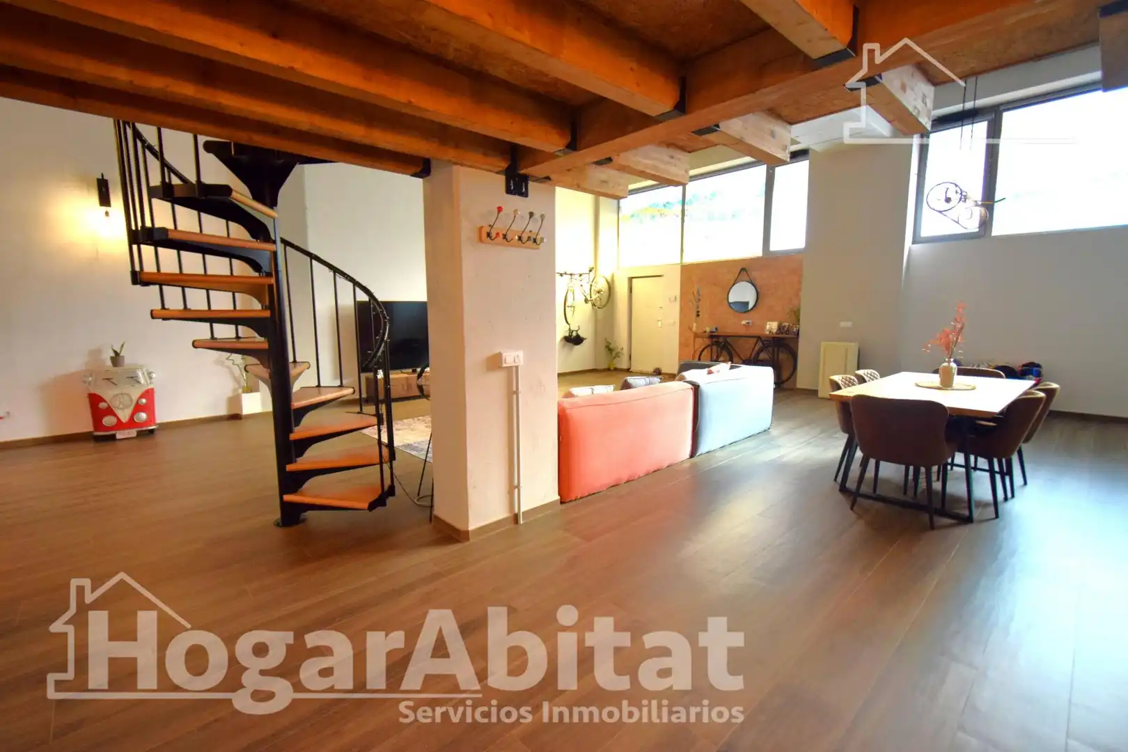 Piso en venta en Xirivella con Parquet