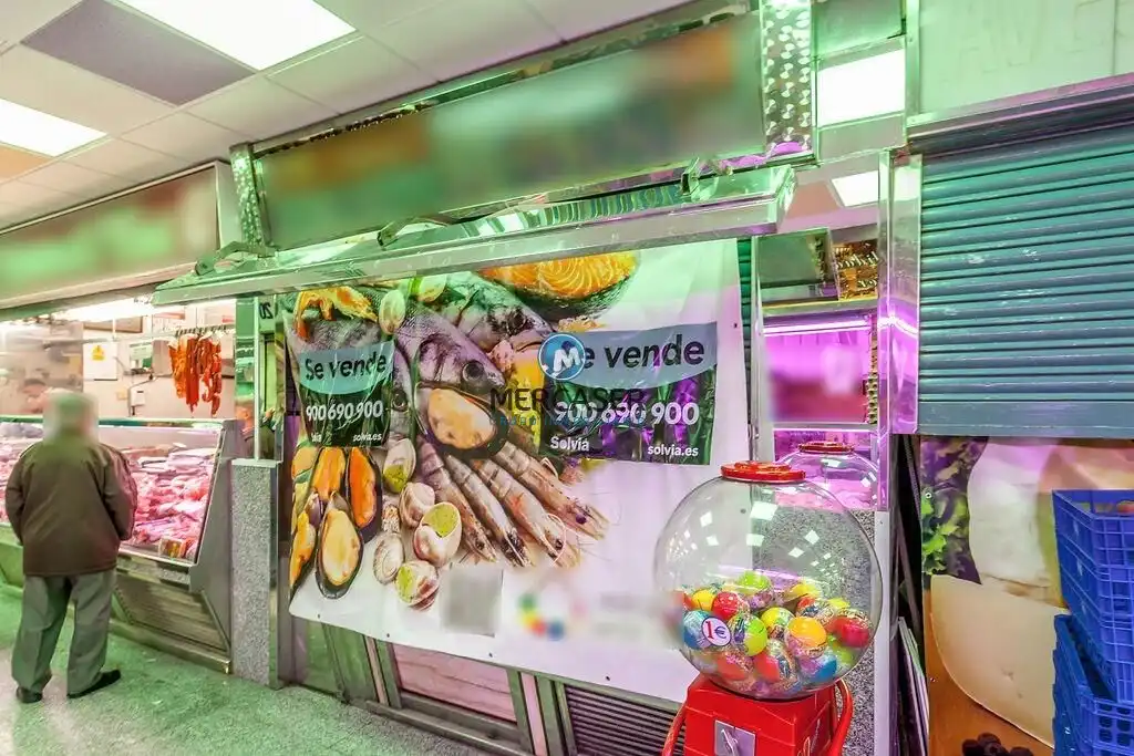 Local comercial en venda a Reyes Católicos, imagen 3