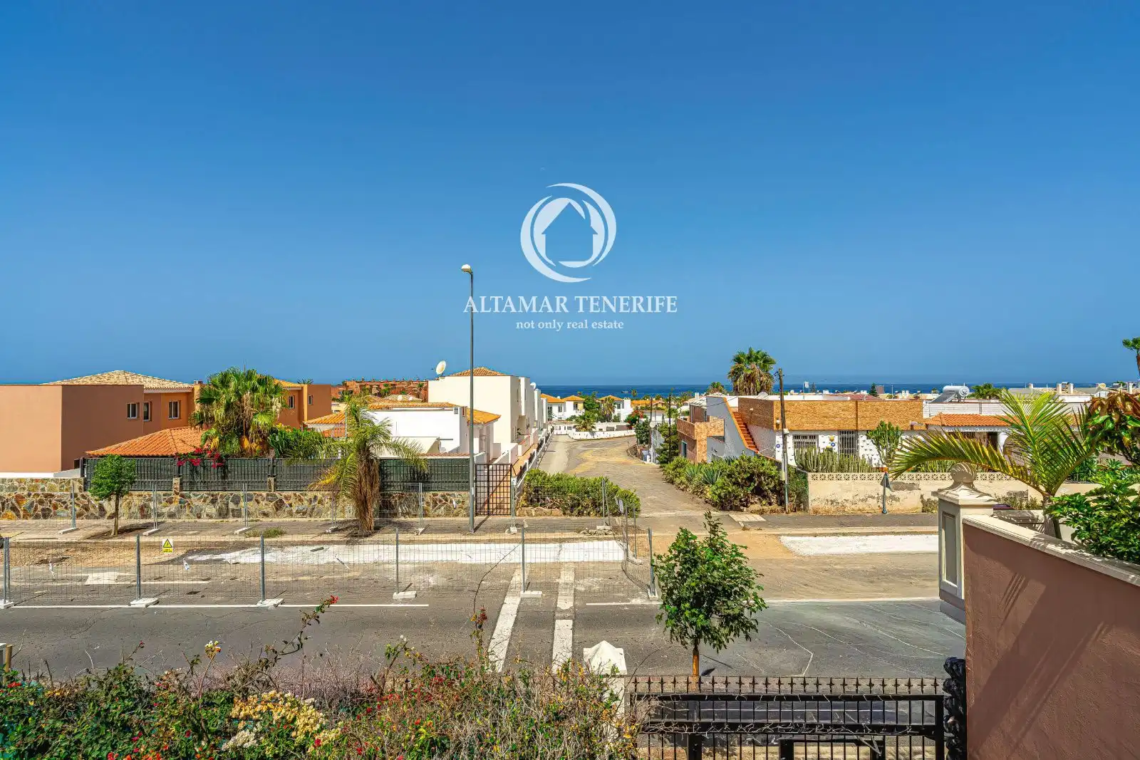 Vista exterior de Apartamento en venta en Arona con Jardín privado, Terraza y Piscina