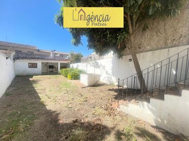 Casa rústica con jardín en venta en Vila de Palafrugell