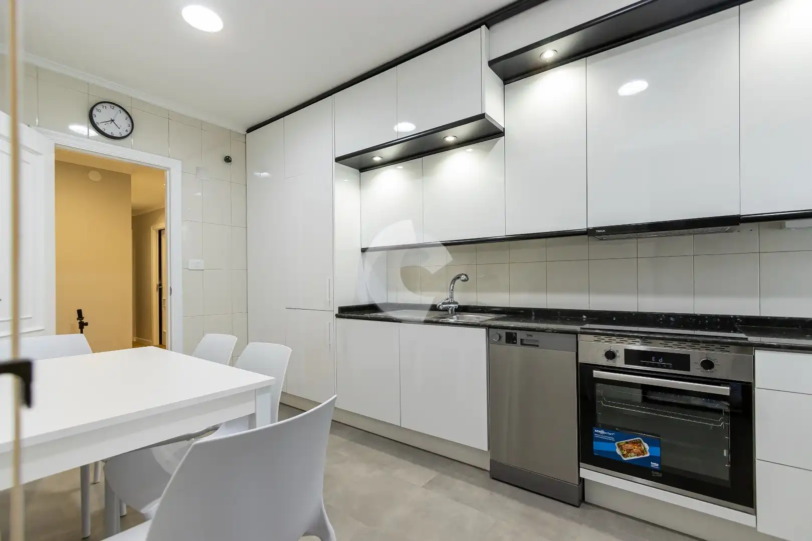 Piso de alquiler en Couto