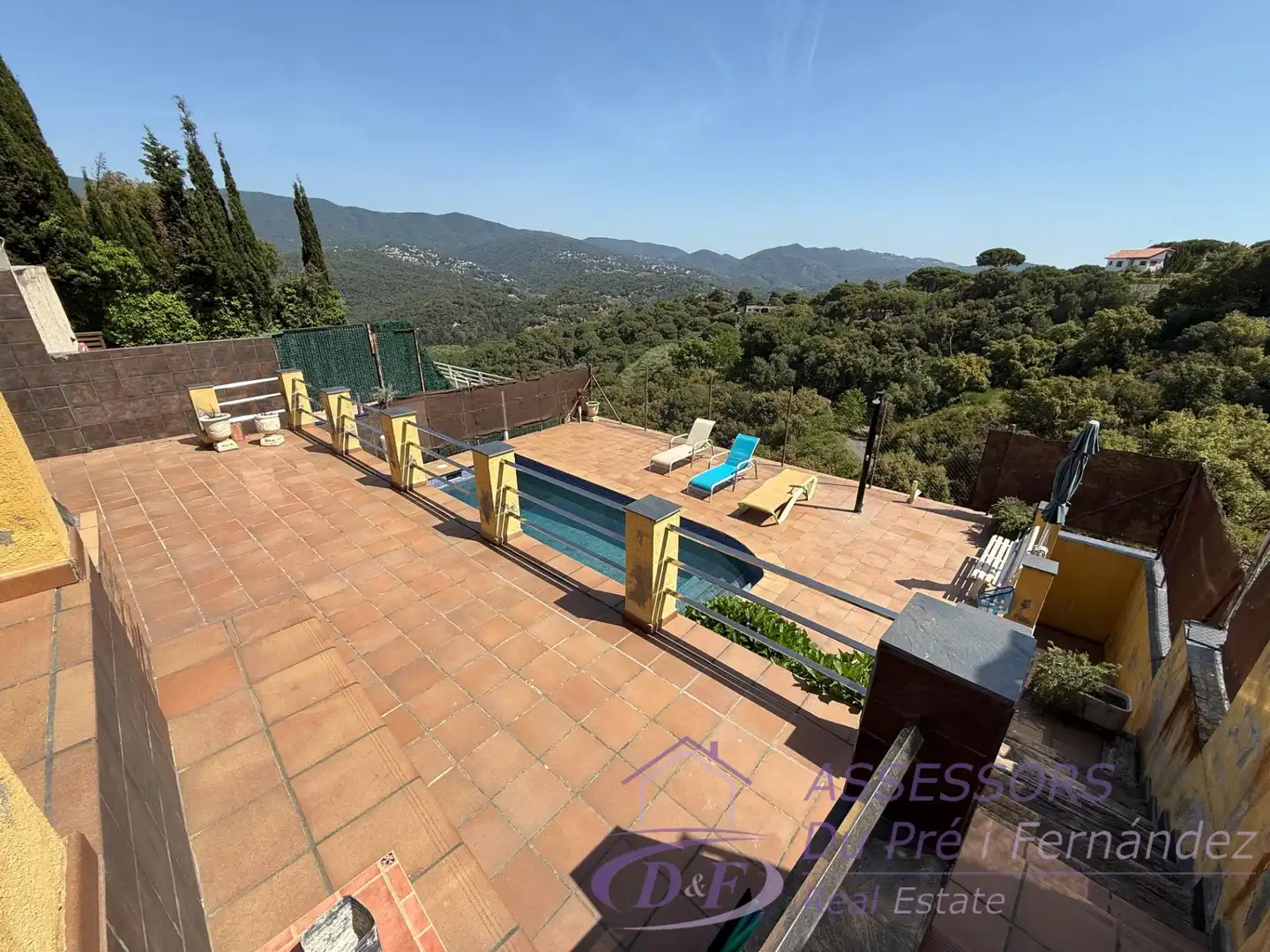 Casa aparellada amb terrassa en venda a Sant Cebrià de Vallalta, imagen 35