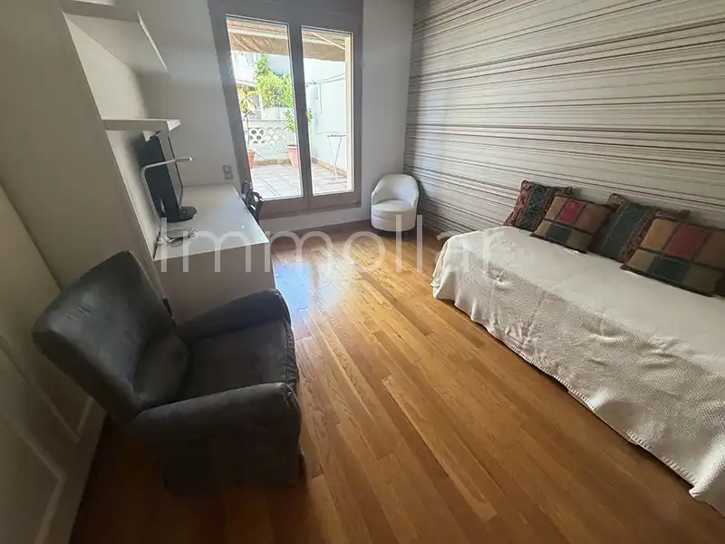 Bedroom of Attic for rent in Barcelona  with Air Conditioner, Heating and Parquet flooring